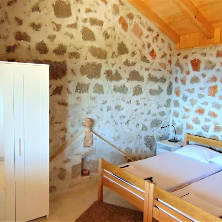 Stone Villa-milan Pool Sea View Lounge Villa *
