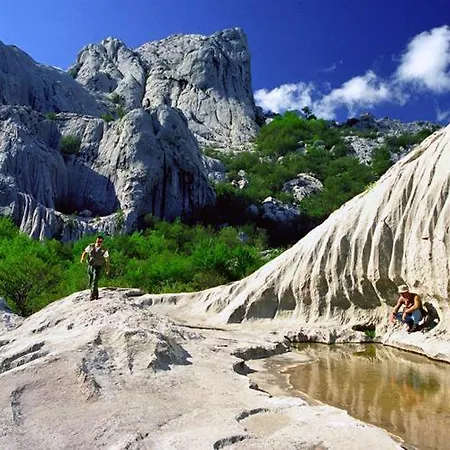 Stone Villa-milan Pool Sea View Lounge Villa *
