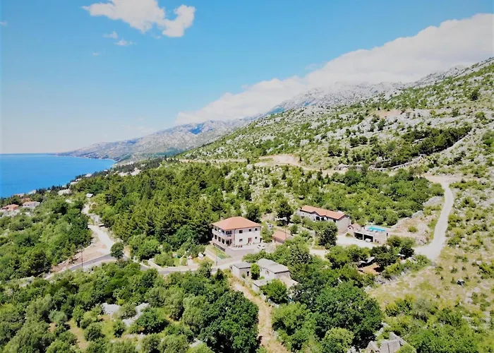 빌라 Stone Villa-milan Pool Sea View Lounge *