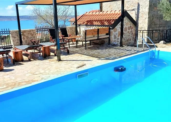 Vila Stone Villa-milan Pool Sea View Lounge *